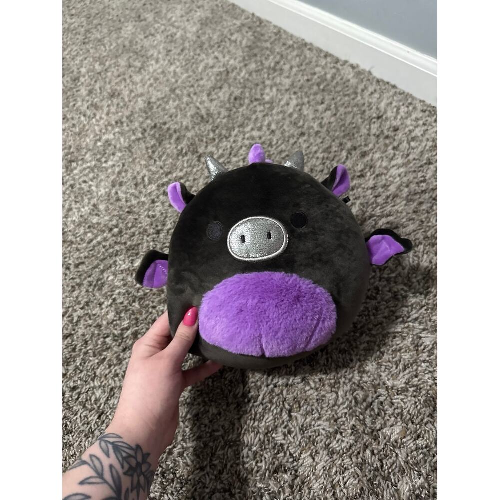 Medium squishmalow